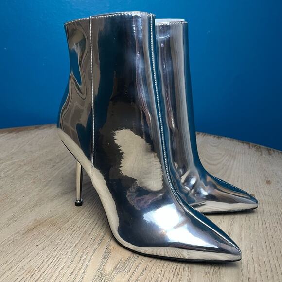 New! Nine West Tryin’ Ankle Boot Silver Mirror Pointed Toe Bootie Women’s Size 8 - Picture 1 of 10